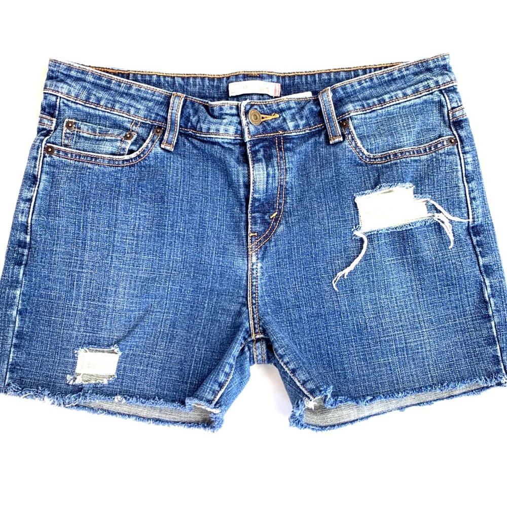 🌺 3/$20 - Levi’s 505 Cutoff Jean Shorts Size 14